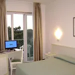 Mediterraneo Hotel 3*