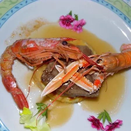 فندق Mediterraneo 3*