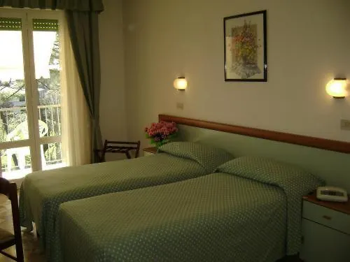 Mediterraneo 3* Marina di Pietrasanta